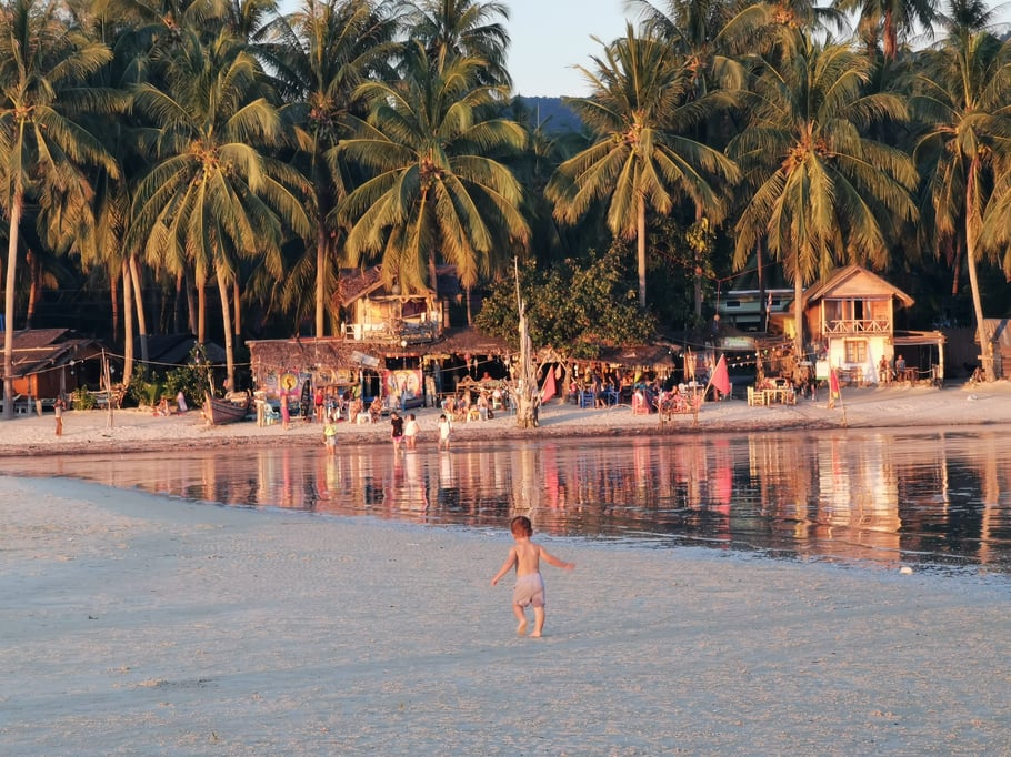 Auf Koh Phangan den Sonnenuntergang genießen (Foto: Katha Dos Santos)