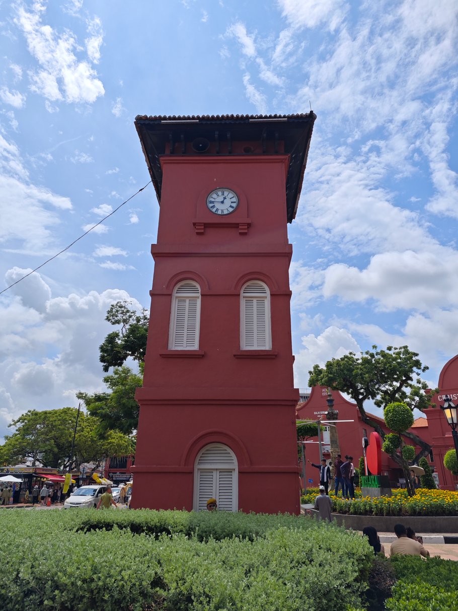 Inside the old town of Malaka