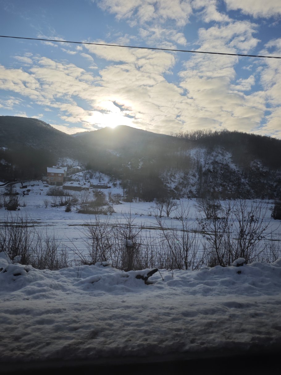 Snow on my way to Peje