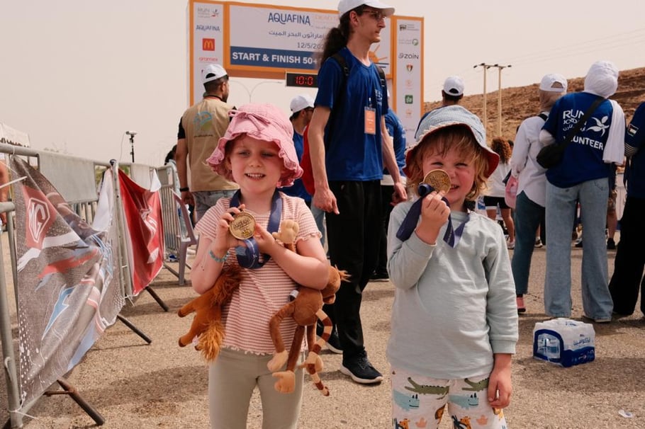 With sweat and patience they waited for their mums