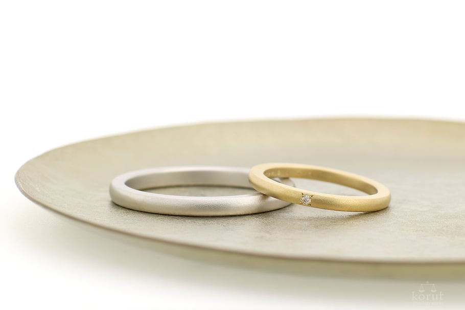 プラチナとK18イエローゴールドのマリッジリング