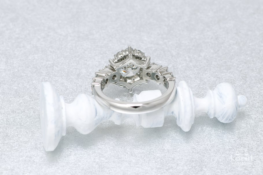 エンゲージリング（婚約指輪）の裏側