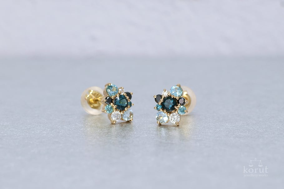 K18、ブルートパーズ、ダイヤモンド、アクアマリンのピアス
