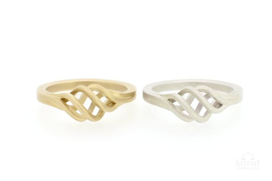 K10とシルバーの指輪