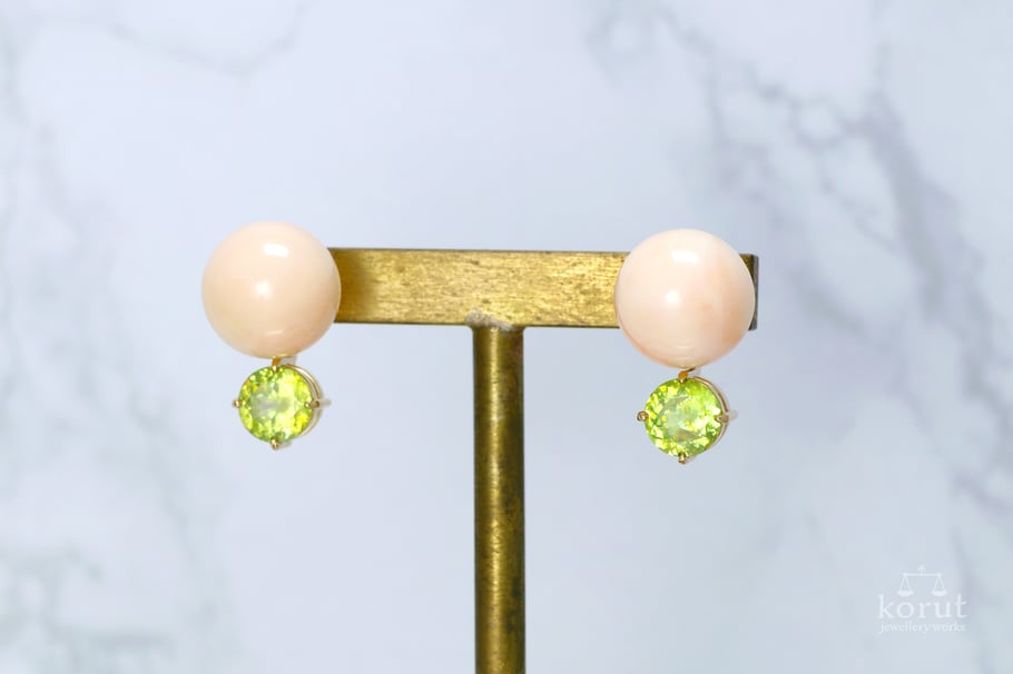 リフォーム後/珊瑚のピアスとスフェーンのピアスチャーム