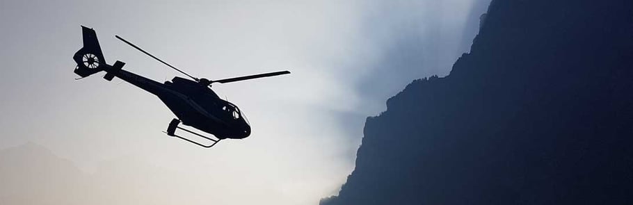 Helikopterflug ab Mollis