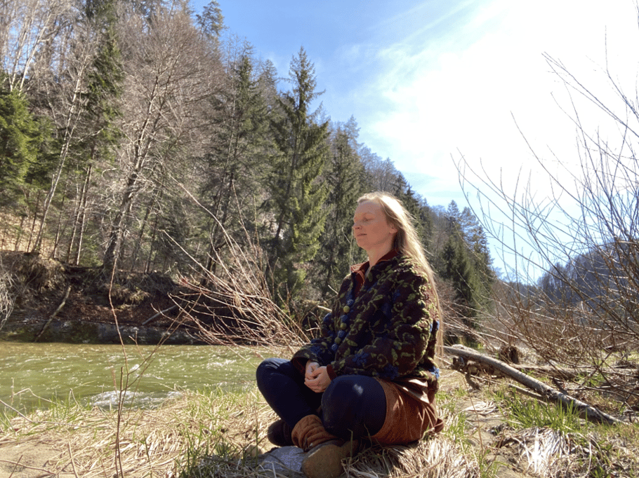 Yoga, Meditation, Achtsamkeit, Entspannung, Lebensfluss, Regeneration, Erholung, Atem, Pause, Lebenskraft, Selbstheilung, Bewusstsein, Tiefenentspannung, Stille, Long Covid