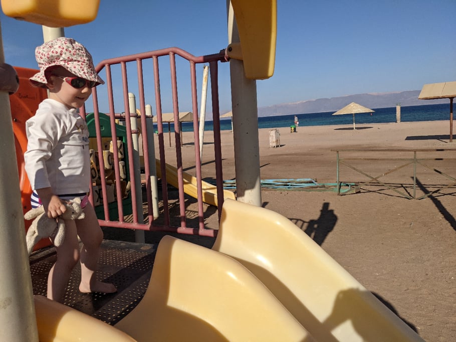 Hier hat jemand mitgedacht: Spielplatz am Strand
