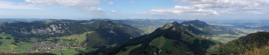 Panorama von der Röti wikimedia cc by sa Hd_pano