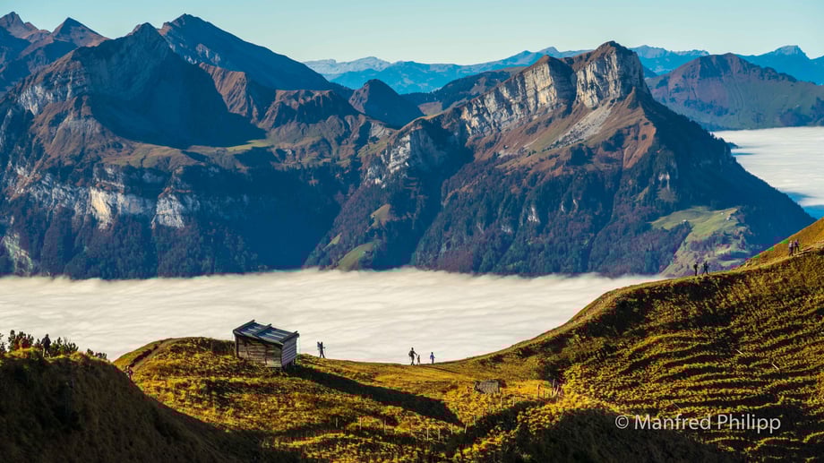 Aussicht auf das Nebelmeer über dem Vierwaldstättersee
