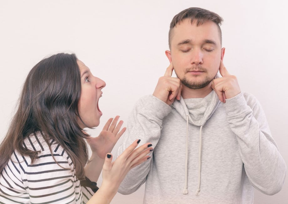 Relatieproblemen oplossen. Jong gezin uitdagingen