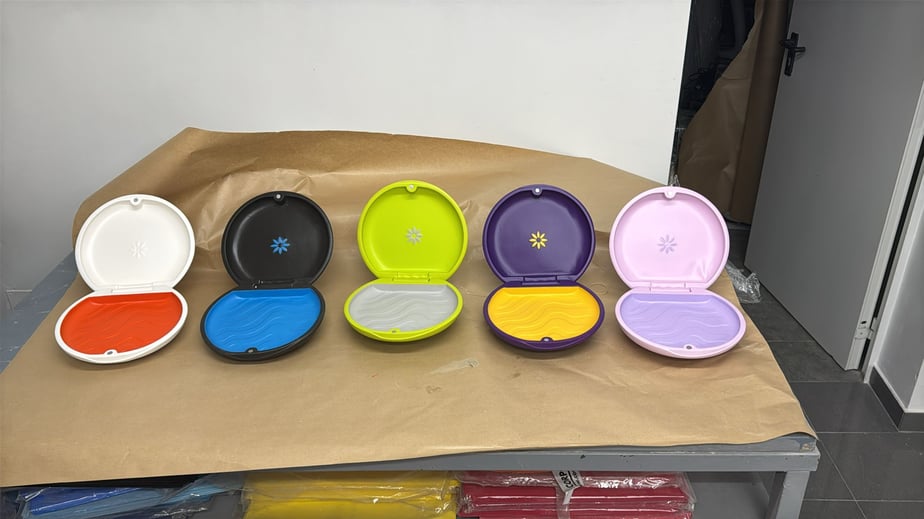 Cajitas alineadores evento de marca