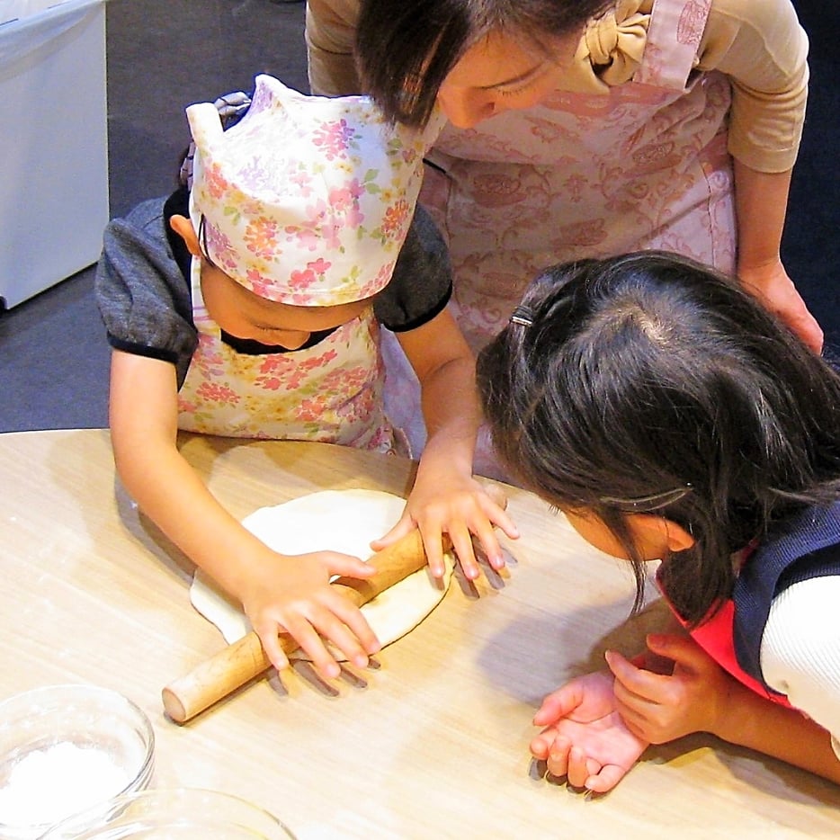 エムズ レッスン 新宿区　高田馬場　大人と子供の料理教室