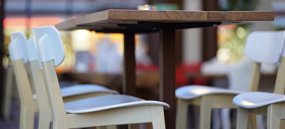 Commodities : mobilier de restauration