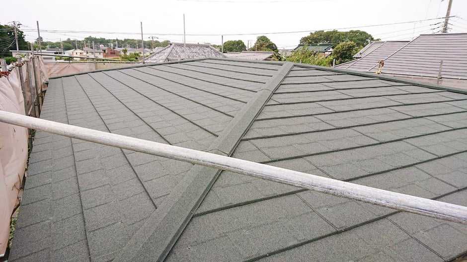 鎌ヶ谷市 雨漏りにエコラ屋根カバー工法