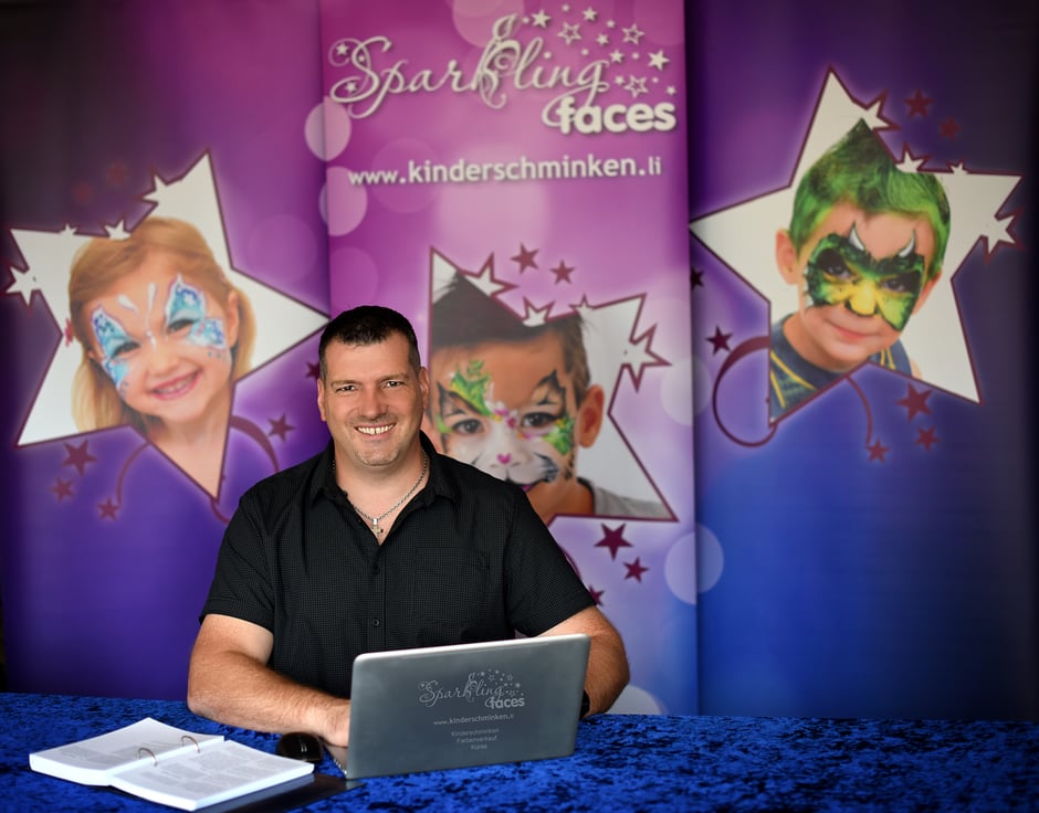Kinderschminken_Vorlagen; Schminkfarben_kaufen_Schweiz; Kinderschminken_Kurse; Svetlana_Keller; face_painting; Ballonmodellieren; Airbrush_Tattoos