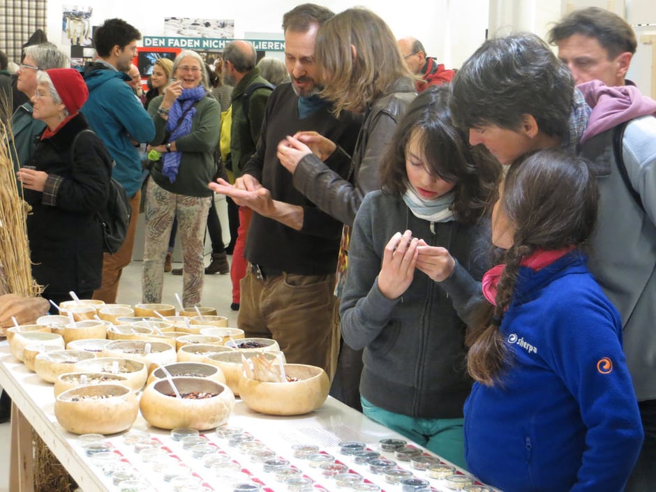 Saatgut-Tauschbörse in der Shedhalle, Zürich