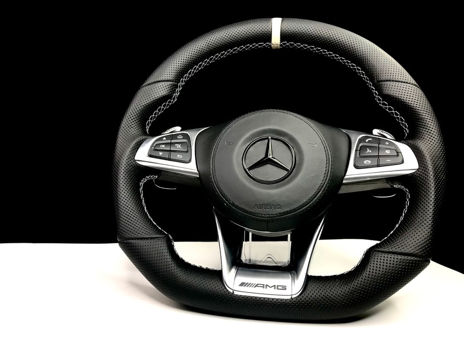 AMG GTS Carbon Lenkrad oben und unten abgeflacht