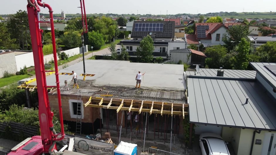 Beton4you Betonage Elementdecke Aufbeton Aufbringung durch Betonpumpe Mönchhof Bezirk Neusiedl am See