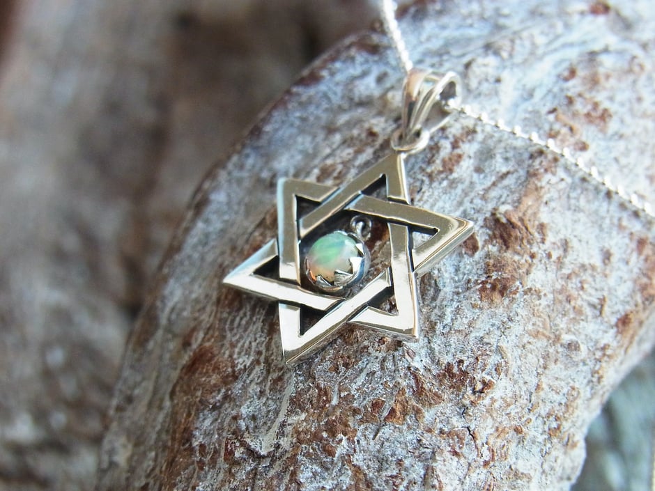 Kette mit Hexagramm Anhänger und hochwertigem Edelstein in Silber gefasst - Handgefertigter Symbol Schmuck von SUMAJU
