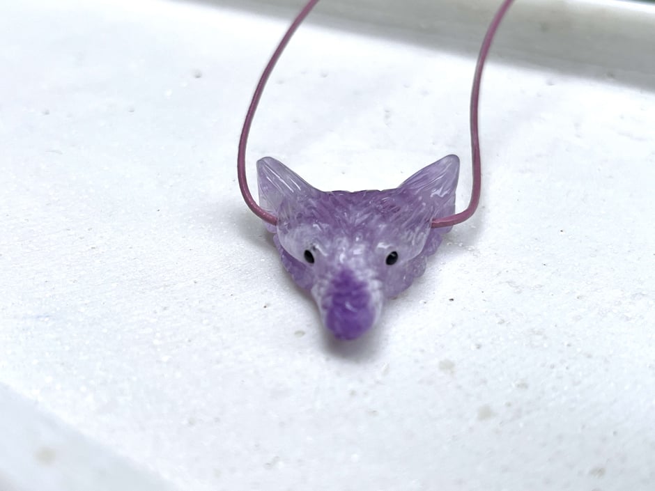 Lederband mit Wolf Anhänger aus Amethyst - Kette mit Krafttier