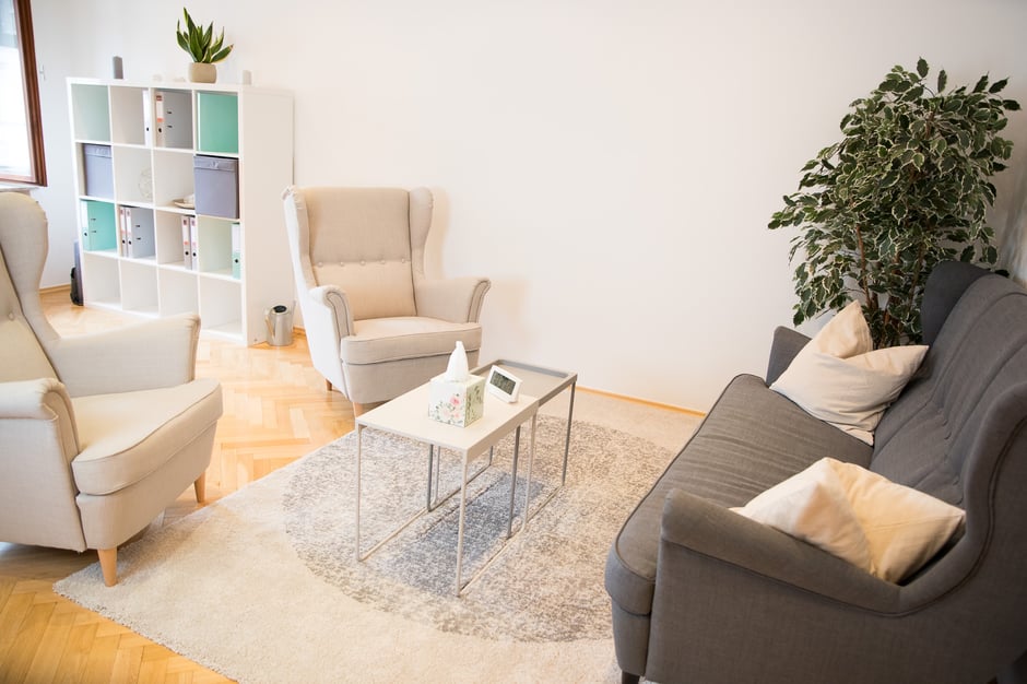 Laura Mayer begrüsst Sie in einer Wohlfühlatmosphäre 