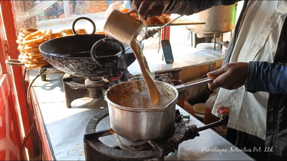 ローカル店のチヤ（ネパールミルクティ）