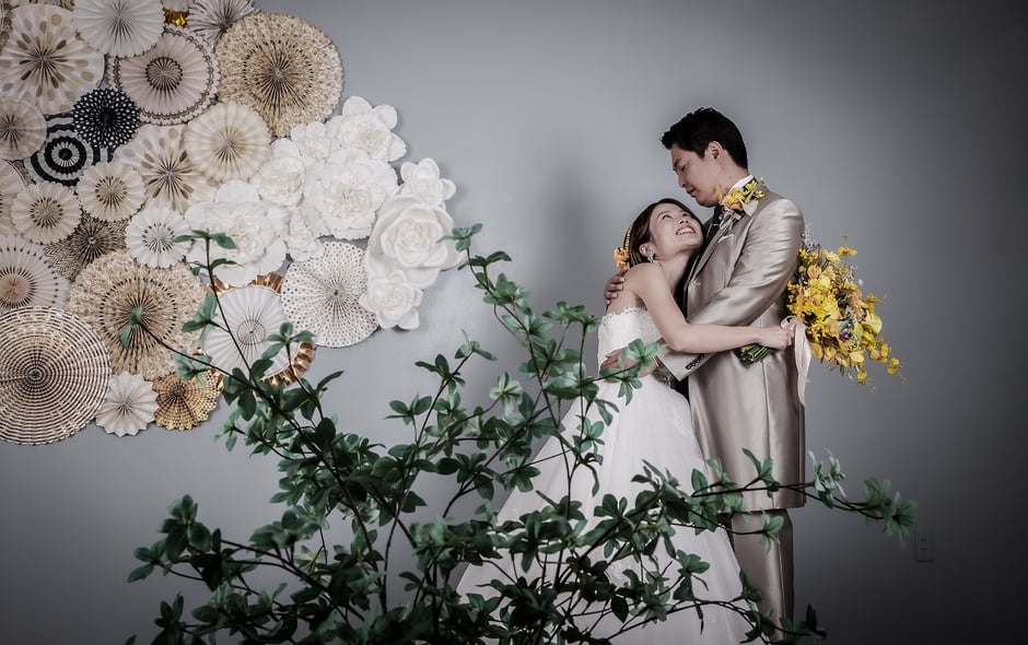 山梨の洋装フォトウェディングを撮影する新郎新婦様