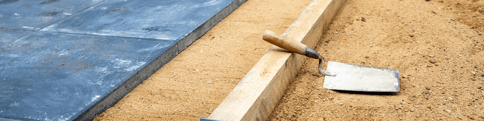 Gehwegplatten Verlegung Pflastern Unterbau Untergrund Rotschotter 