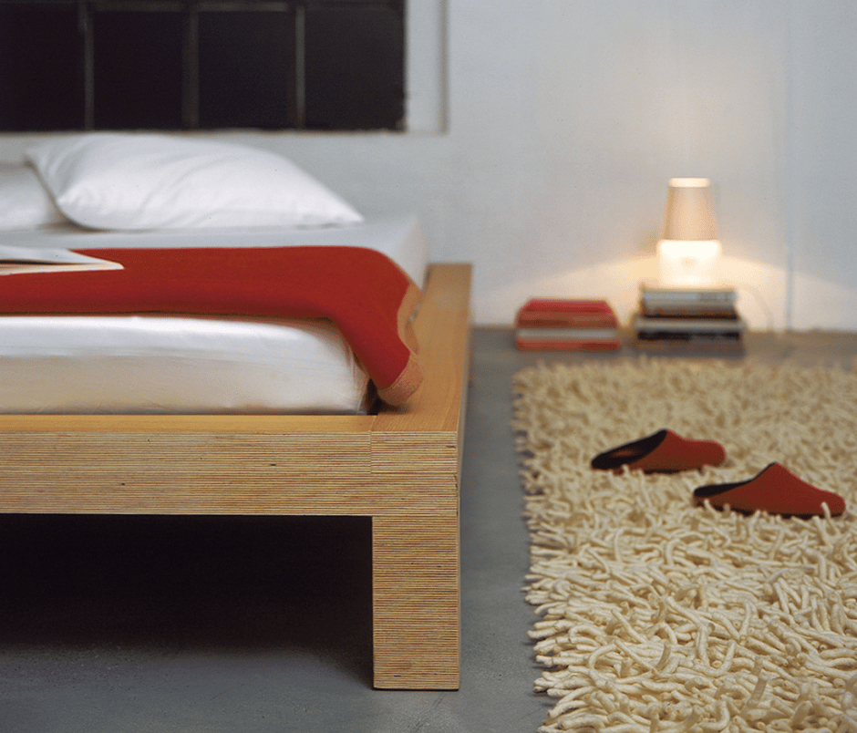 Variante in stehend verleimtem Birkenmultiplex