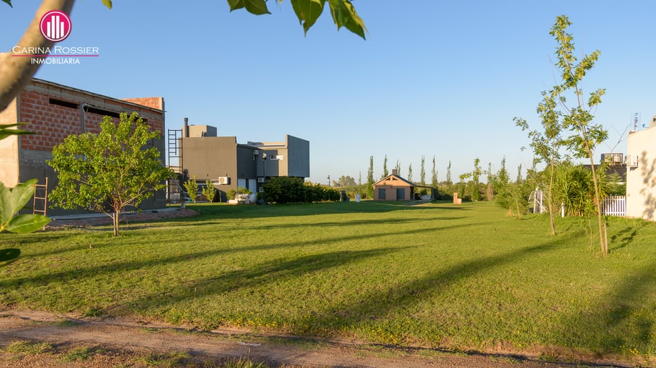 Lote 600 [m²] Villa Elisa, Entre Ríos. Carina Rossier vende lote en barrio cerrado Los Alamos, Villa Elisa, Entre Ríos.