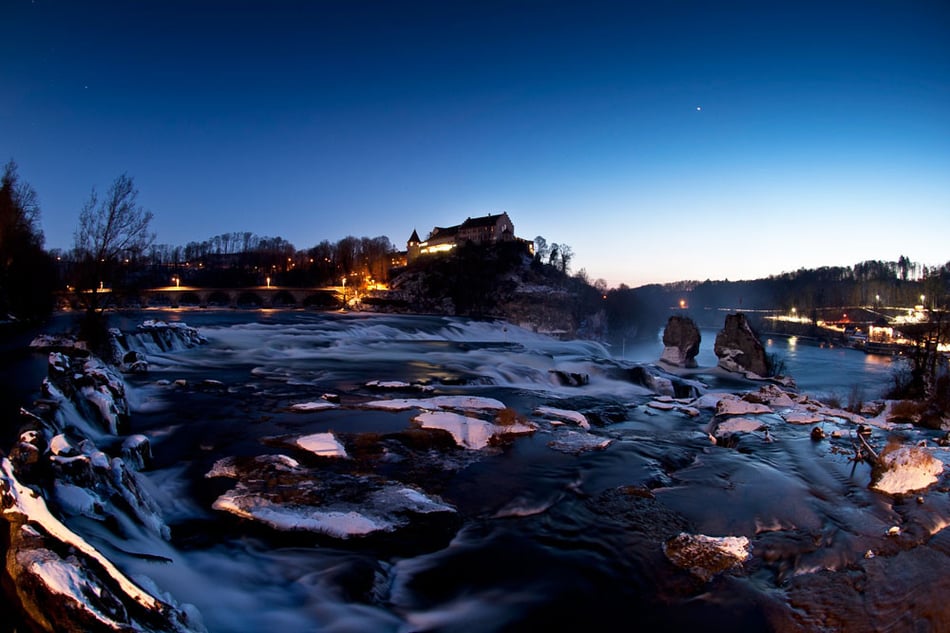 Rhine Falls in Winter / Rheinfall im Winter Image/Bild Stephan Stamm © belimago.net