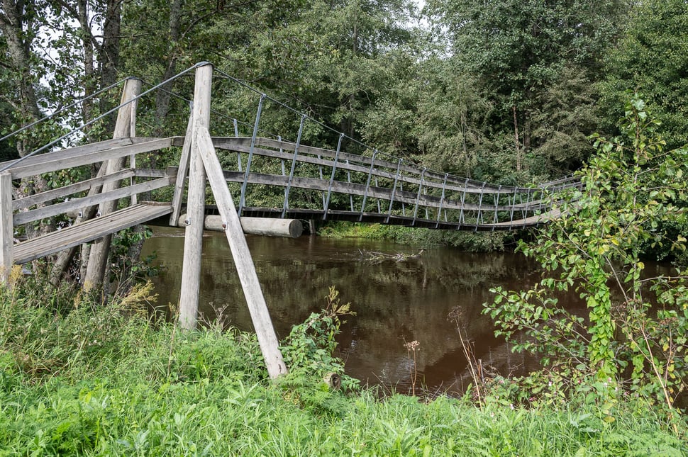 Abseits der Hauptstraßen gibt es auch mal interessante Streckenführungen