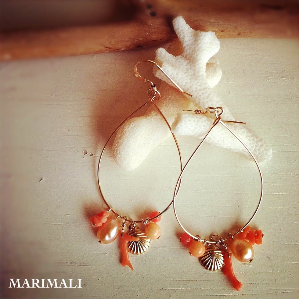 ピンク珊瑚と淡水パールのピアス