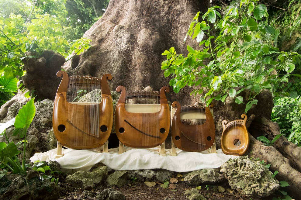 竪琴　ライアー　てるる詩の木工房　leier lyre　沖縄竪琴　琉球竪琴　ライアー演奏　竪琴の音色　ライアー教室　madeinjyapan 