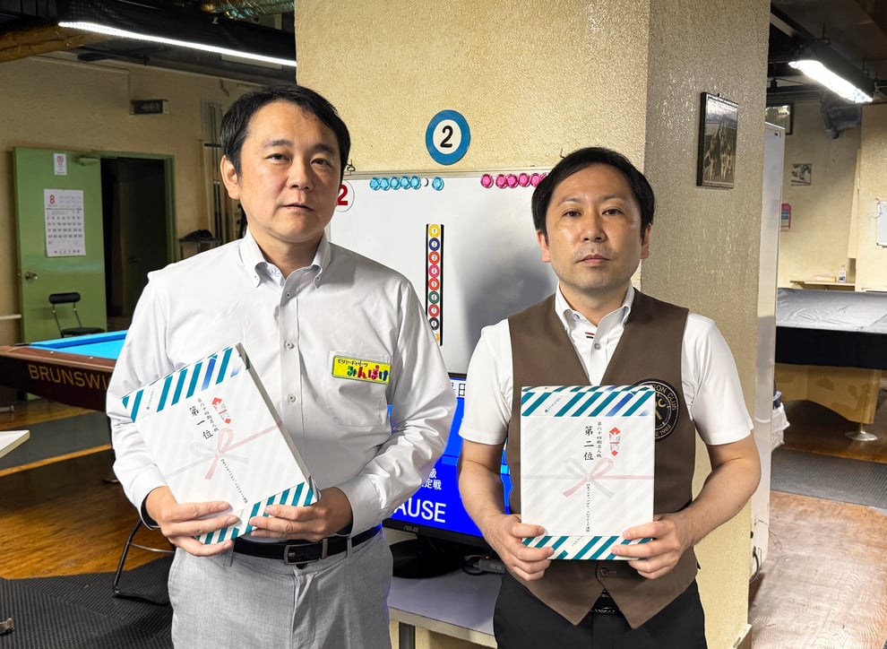 左：山﨑洋平（1位。挑戦者に決定）　右：島田隆嗣（2位）　画像：JAPA