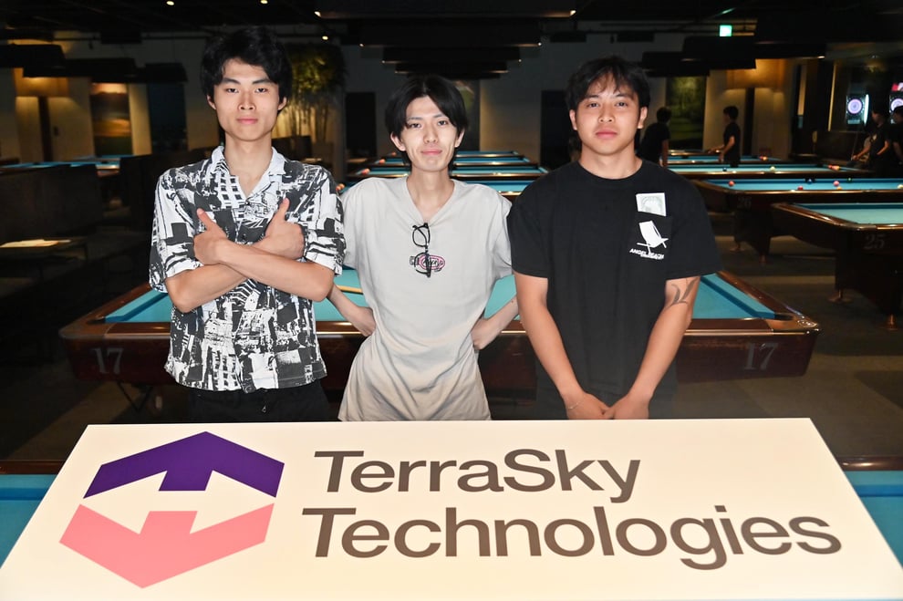 2位:慶應義塾大学 タイトラ&クレセント 香本優希/村田歴桜/レイヴン