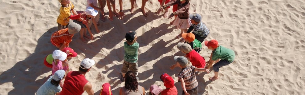 spielende Kinder Kooperation