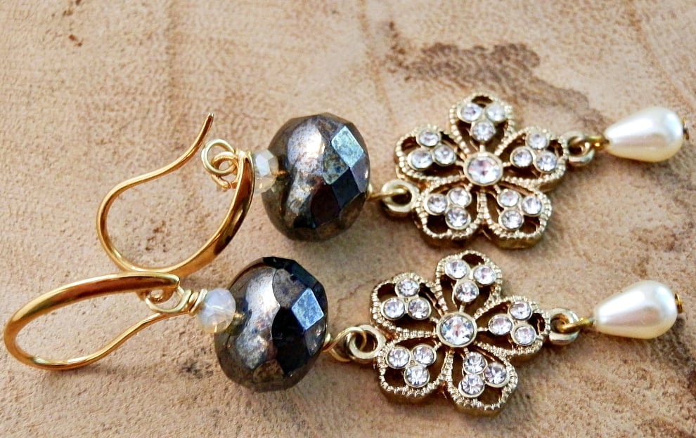 schitterende sieraden voor een gekostumeerd bal om te dragen op je historische kostuum claire fraser oorbellen